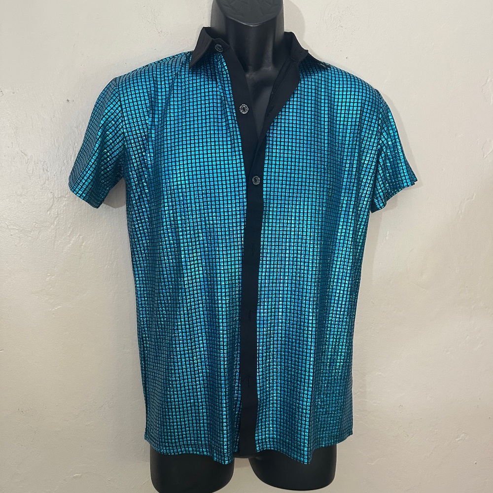 Wulful Metallic Body Con Stretch Shirt 19" armpit to armpit seams unstretched